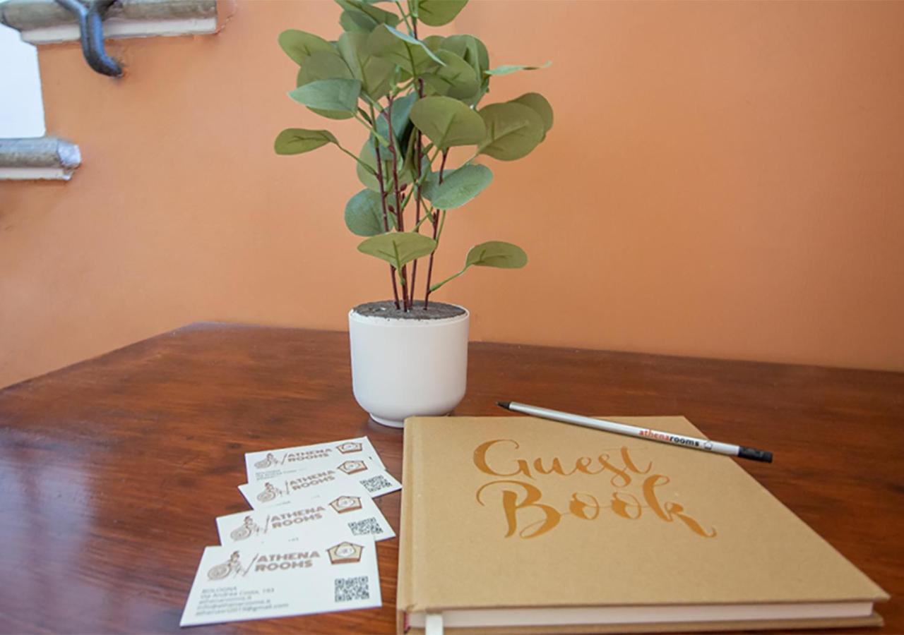Athena Rooms - Parcheggio Privato Bologna Bagian luar foto