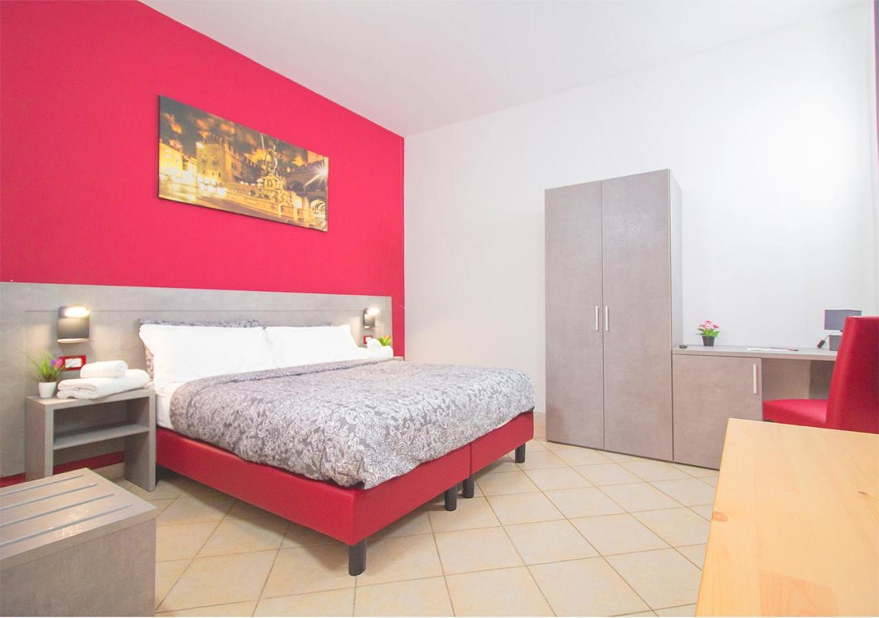 Athena Rooms - Parcheggio Privato Bologna Bagian luar foto